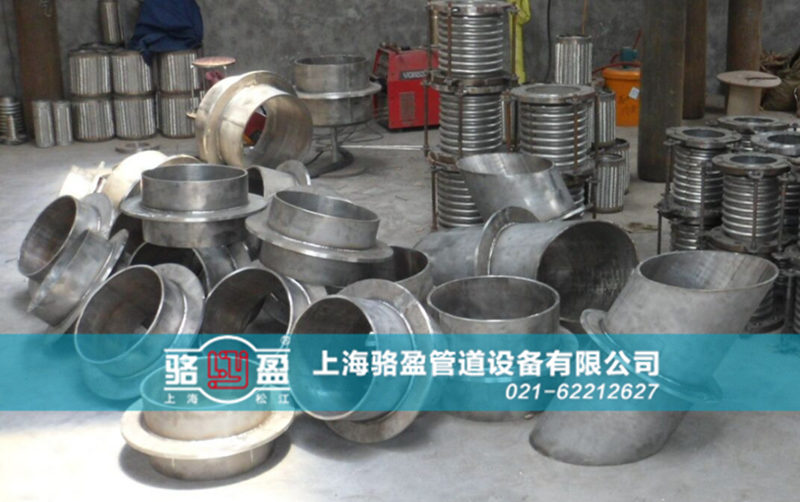 <a href=http://www.m.hellowinter.com.cn target=_blank class=infotextkey>防水套管</a>生產(chǎn)現(xiàn)場實圖