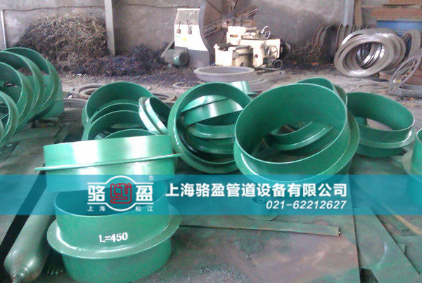 B型剛性密閉套管生產車間